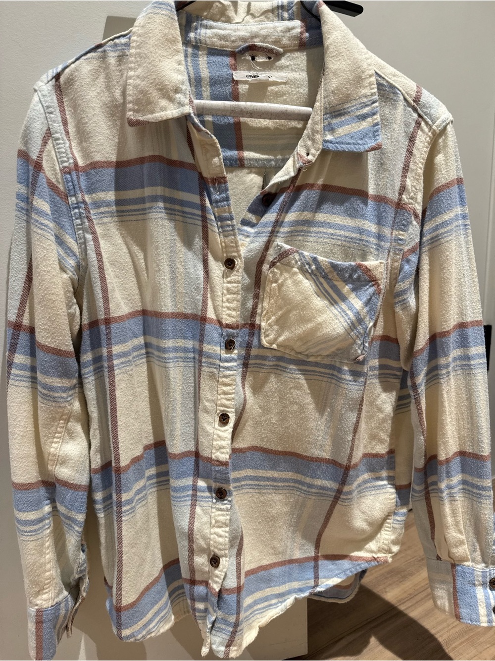 O’Neill Women’s Flannel Cream Buttonup shirt